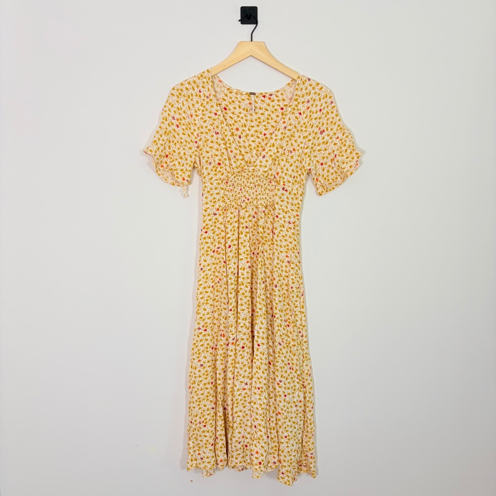 Free People In Full Bloom Midi Dress Ivory Floral V-Neck Smocked Waist XS - Picture 2 of 9